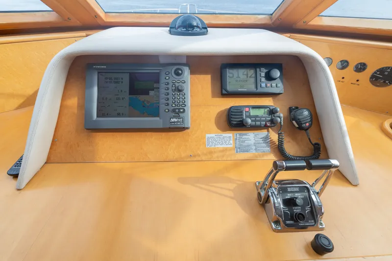 Slide: The Image of McKinna 57 Pilothouse 2002 - 26