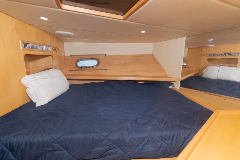 Slide: The Image of McKinna 57 Pilothouse 2002 - 39
