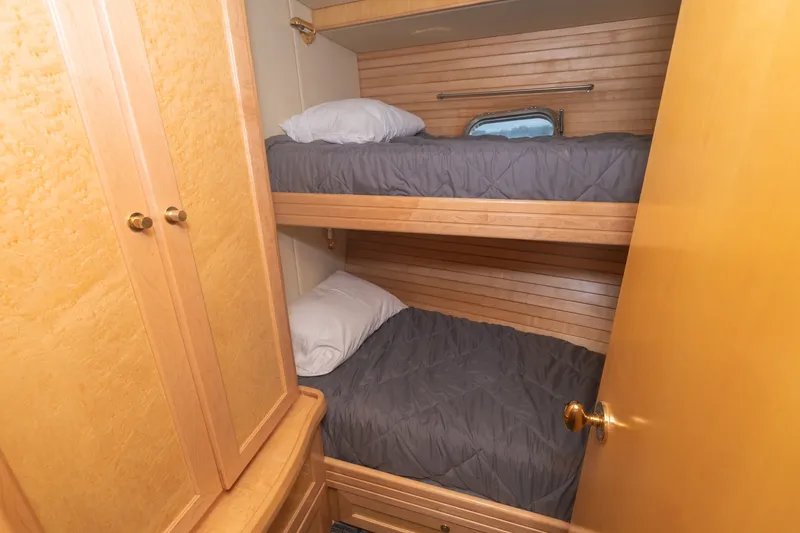 Slide: The Image of McKinna 57 Pilothouse 2002 - 37