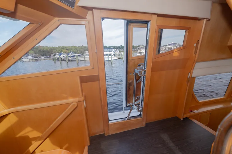 Slide: The Image of McKinna 57 Pilothouse 2002 - 27