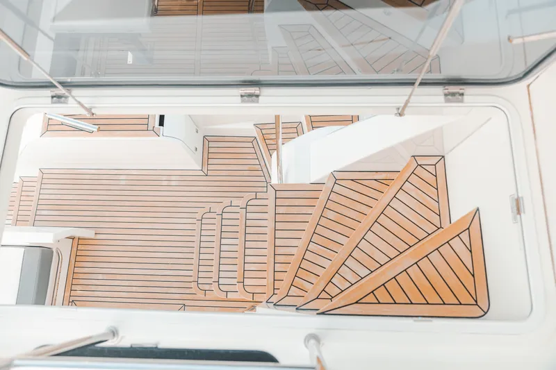 Slide: The Image of Galeon 550 FLY 2021 - 33