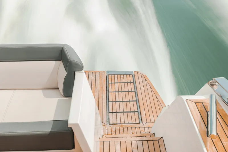 Slide: The Image of Galeon 550 FLY 2021 - 44