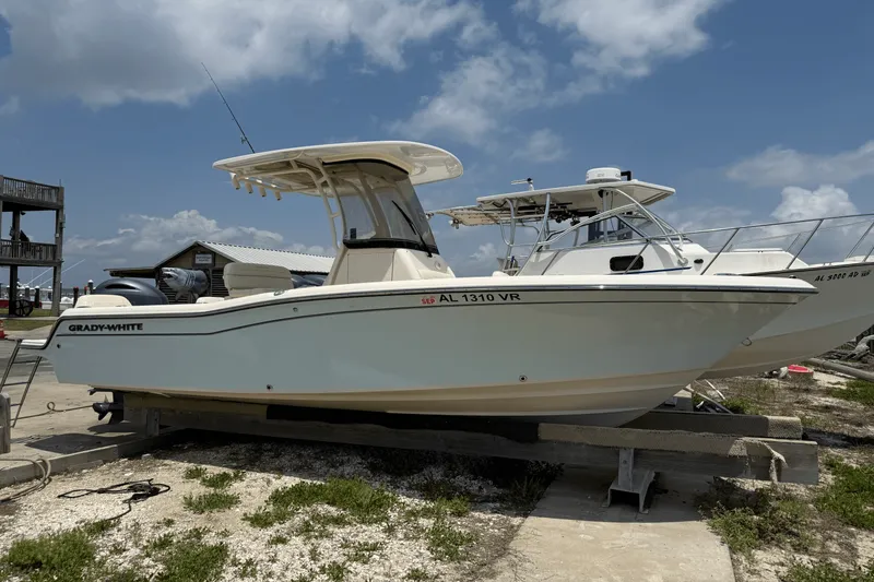 Slide: The Image of Grady-White 216 FISHERMAN 2022 - 9