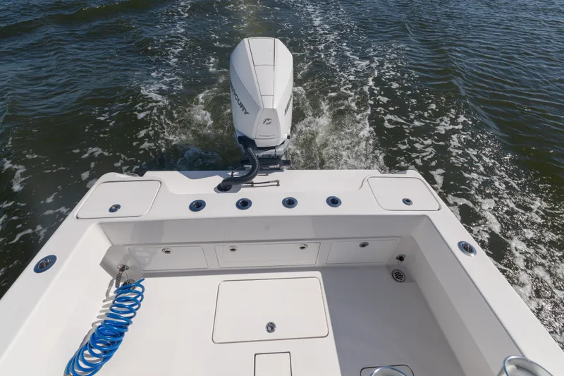 Slide: The Image of Reef Runner 230 Open 2024 - 14