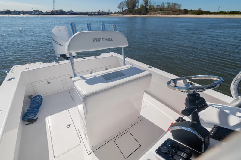 Slide: The Image of Reef Runner 230 Open 2024 - 16