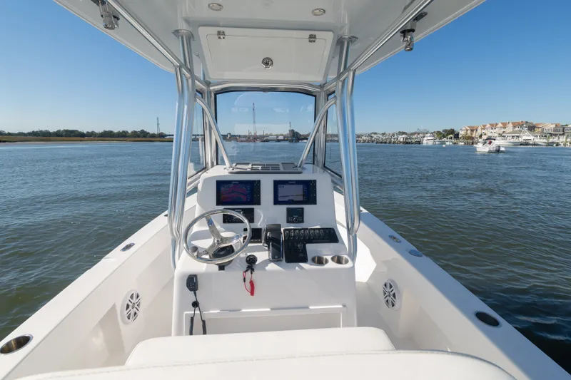 Slide: The Image of Reef Runner 230 Open 2024 - 9
