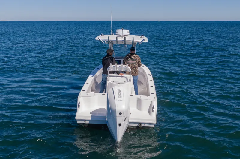 Slide: The Image of Reef Runner 230 Open 2024 - 6