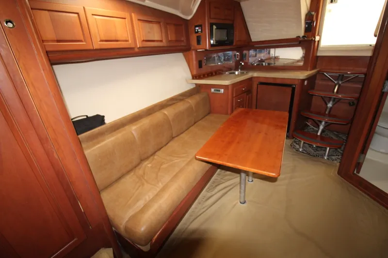 Slide: The Image of Luhrs 36 Open 2005 - 32