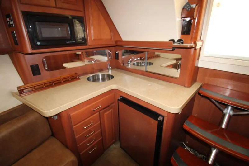 Slide: The Image of Luhrs 36 Open 2005 - 28