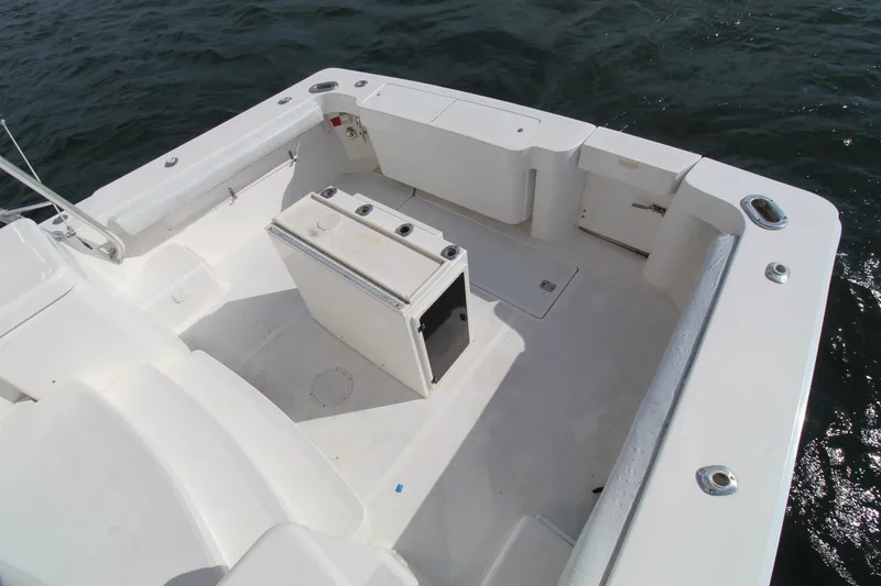 Slide: The Image of Luhrs 36 Open 2005 - 13