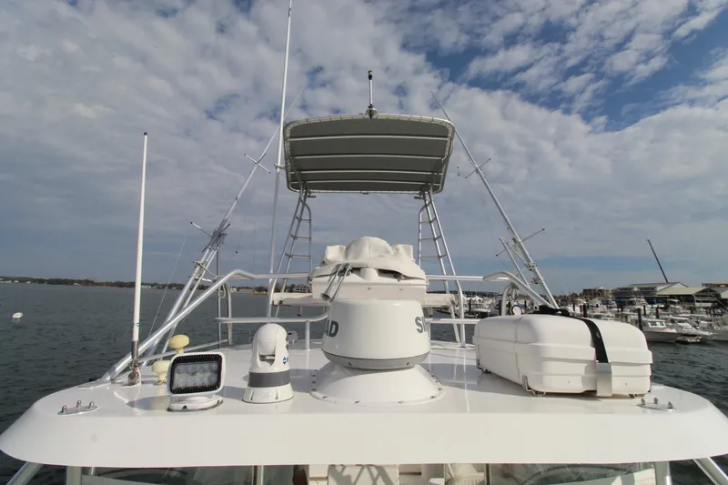 Slide: The Image of Luhrs 36 Open 2005 - 12