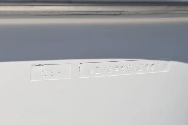 Slide: The Image of Bayliner 2150 Capri Bowrider 2001 - 44