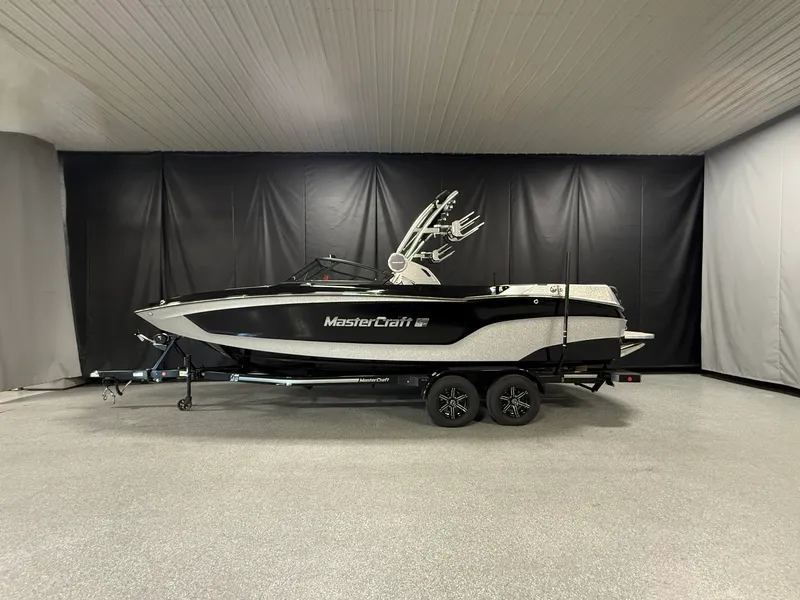 The Image of Mastercraft XT24 2022 - 0