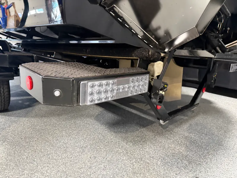 Slide: The Image of Mastercraft XT24 2022 - 106