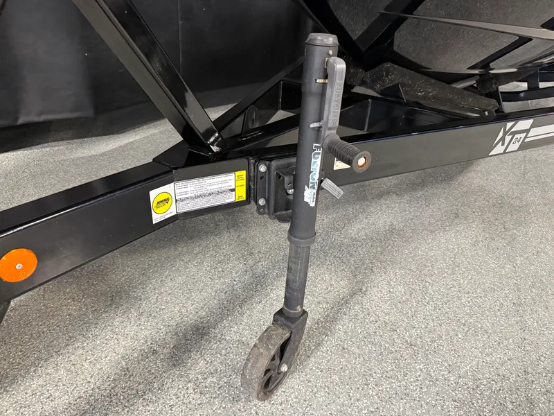 Slide: The Image of Mastercraft XT24 2022 - 110