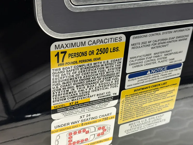 Slide: The Image of Mastercraft XT24 2022 - 71