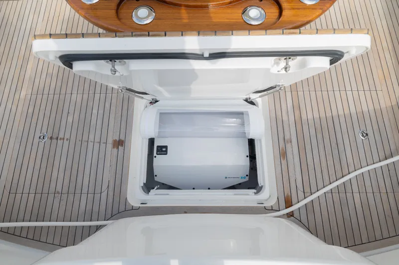 Slide: The Image of Viking 50 Convertible 2027 - 18