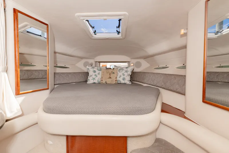 Slide: The Image of Sea Ray 340 Sundancer 2002 - 12