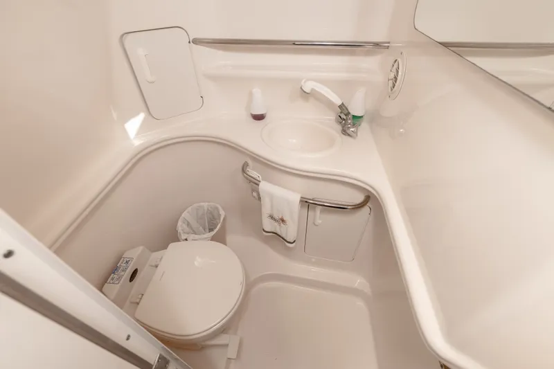Slide: The Image of Sea Ray 340 Sundancer 2002 - 18