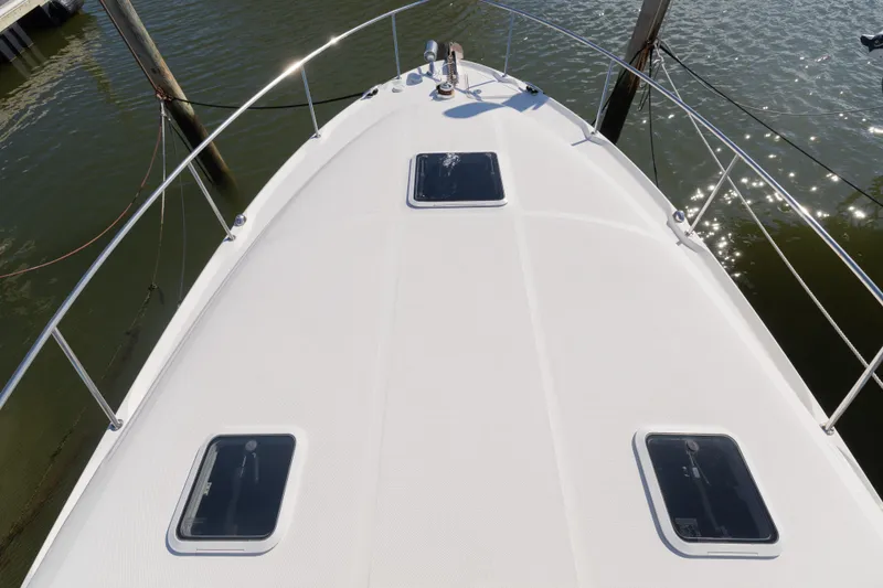 Slide: The Image of Sea Ray 340 Sundancer 2002 - 19