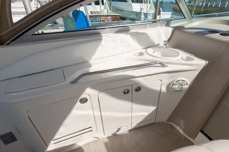 Slide: The Image of Sea Ray 340 Sundancer 2002 - 7