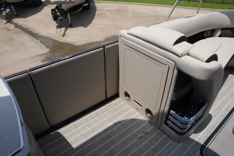 Slide: The Image of Harris 250 GRAND MARINER 2023 - 10