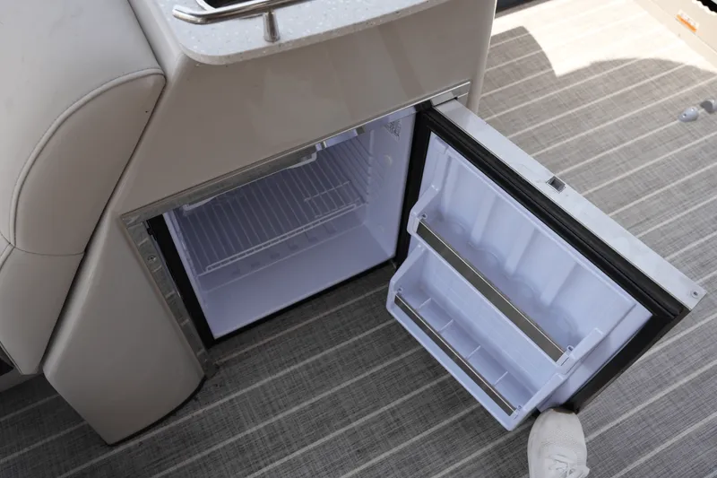 Slide: The Image of Harris 250 GRAND MARINER 2023 - 15