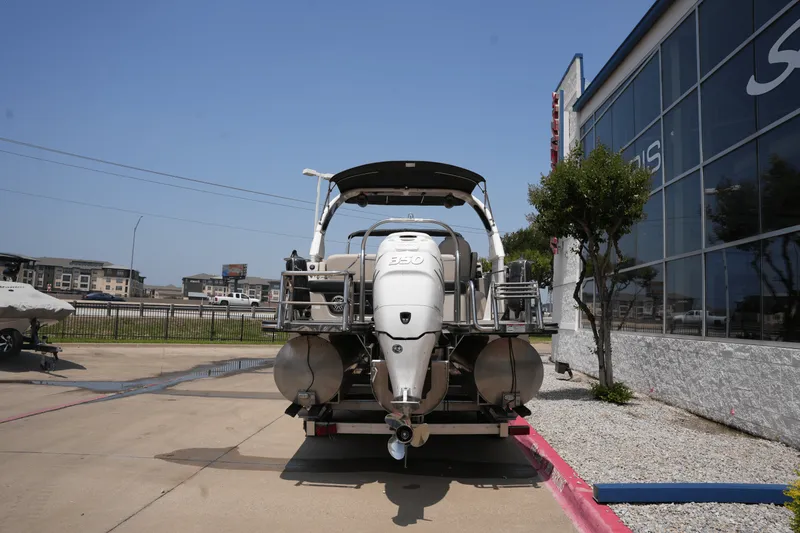 Slide: The Image of Harris 250 GRAND MARINER 2023 - 3