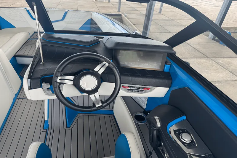 Slide: The Image of Nautique SUPER AIR G25 2021 - 23