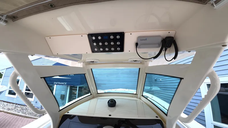Slide: The Image of Scout 305 LXF 2023 - 12