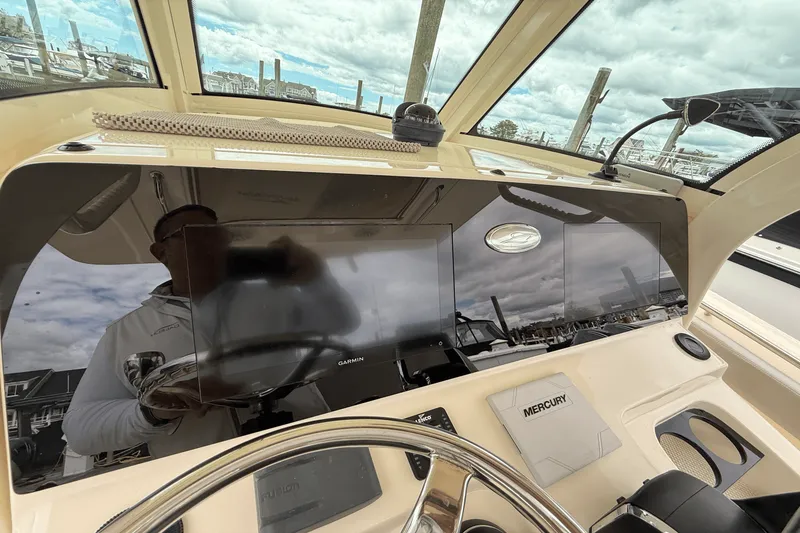 Slide: The Image of Scout 305 LXF 2023 - 11