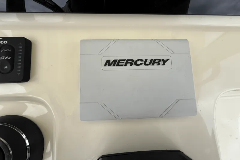 Slide: The Image of Scout 305 LXF 2023 - 17