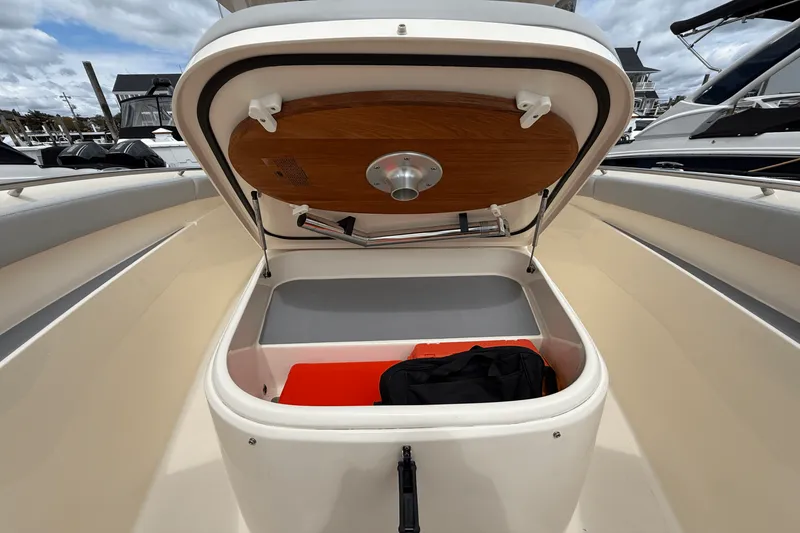 Slide: The Image of Scout 305 LXF 2023 - 20