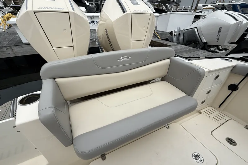 Slide: The Image of Scout 305 LXF 2023 - 22