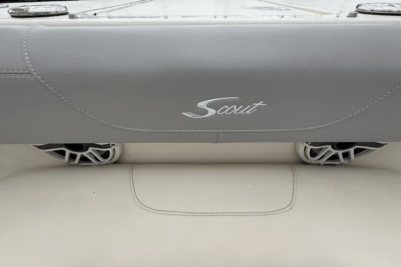 Slide: The Image of Scout 305 LXF 2023 - 23