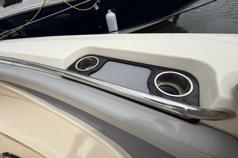 Slide: The Image of Scout 305 LXF 2023 - 25