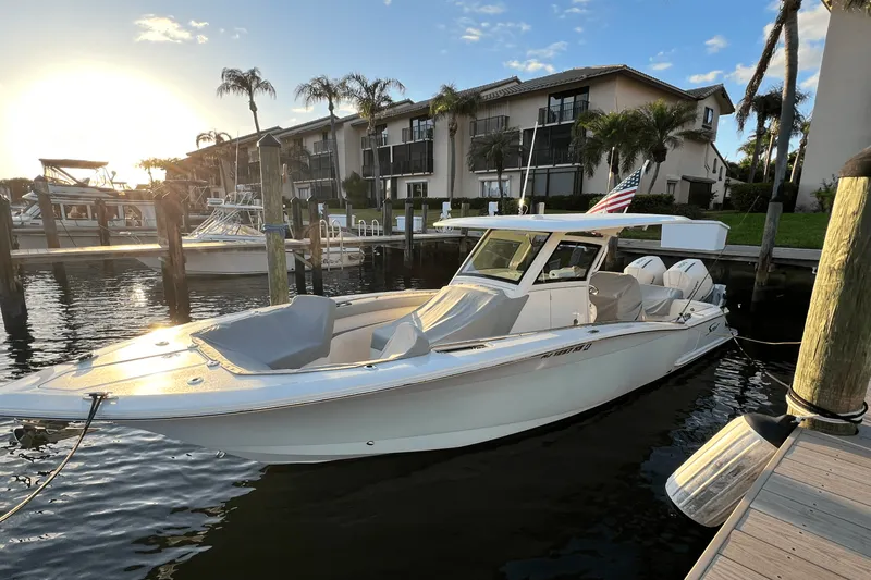 Slide: The Image of Scout 305 LXF 2023 - 3