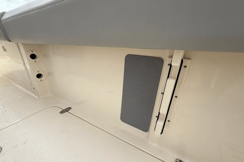 Slide: The Image of Scout 305 LXF 2023 - 36