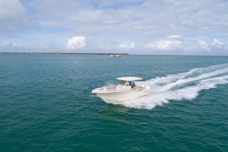 Slide: The Image of Scout 305 LXF 2023 - 42