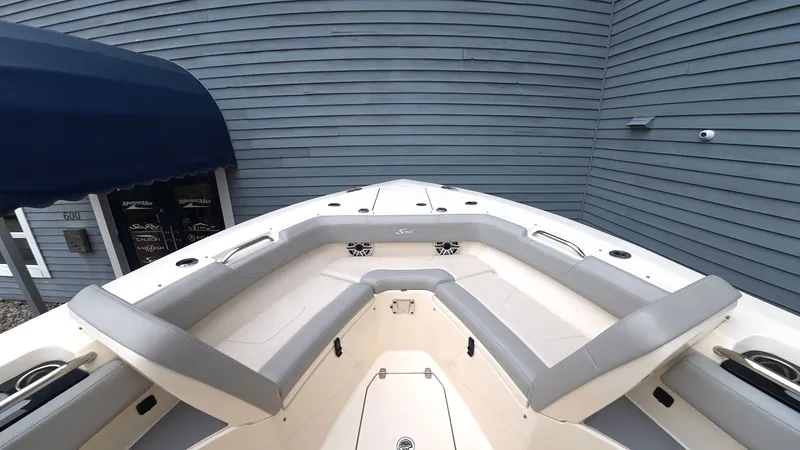Slide: The Image of Scout 305 LXF 2023 - 26