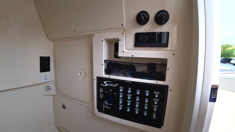 Slide: The Image of Scout 305 LXF 2023 - 19