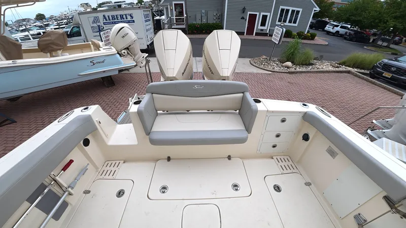 Slide: The Image of Scout 305 LXF 2023 - 9