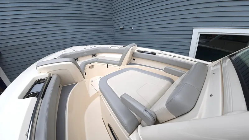 Slide: The Image of Scout 305 LXF 2023 - 22