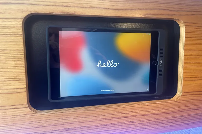 Slide: The Image of Boston Whaler 380 REALM 2022 - 42