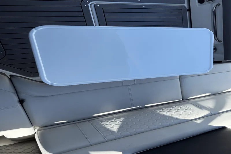 Slide: The Image of Sea Ray 250 SD-OB 2020 - 16