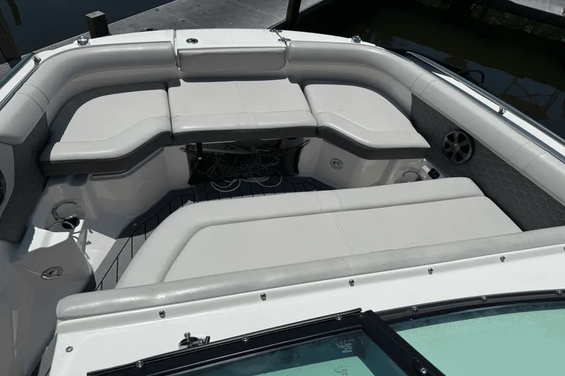 Slide: The Image of Sea Ray 250 SD-OB 2020 - 29