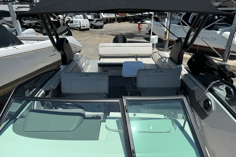 Slide: The Image of Sea Ray 250 SD-OB 2020 - 31