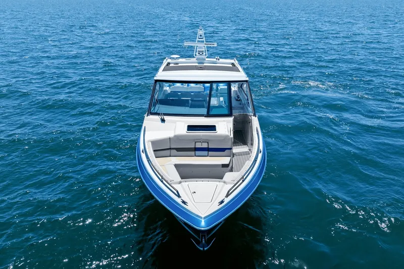 Slide: The Image of Formula 400 SUPER SPORT CROSSOVER 2019 - 2