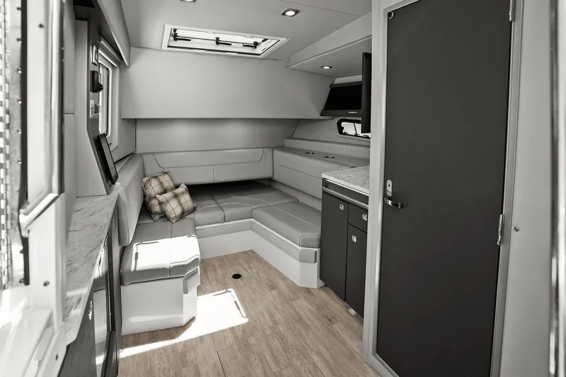 Slide: The Image of Formula 400 SUPER SPORT CROSSOVER 2019 - 30