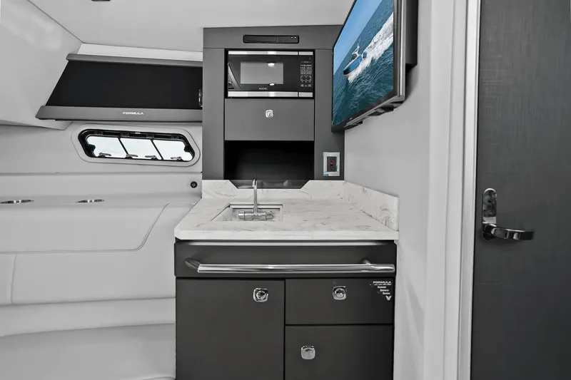 Slide: The Image of Formula 400 SUPER SPORT CROSSOVER 2019 - 33